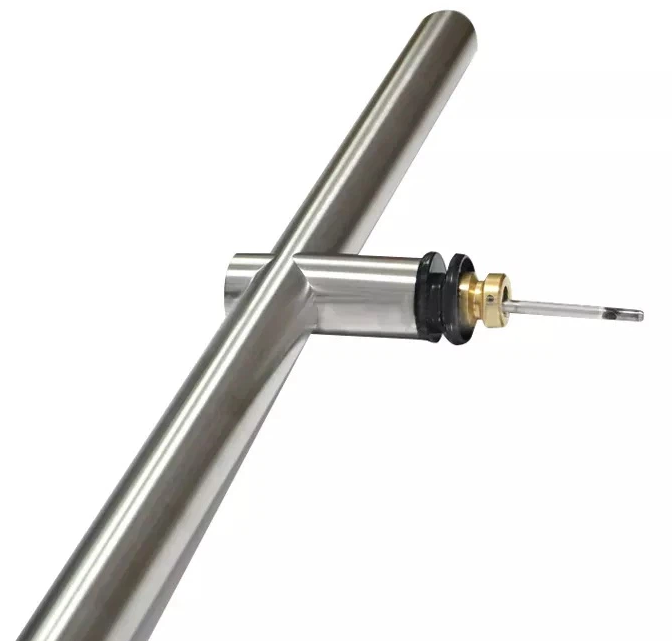 https://www.mdtrade.ro/image/catalog/produse/KOR-633L Mâner inox tip H (bilateral) KOR-633L-1500 cu incuietoare (h-1500mm, int-1125mm; Ø32mm), satinat 2 (4).png