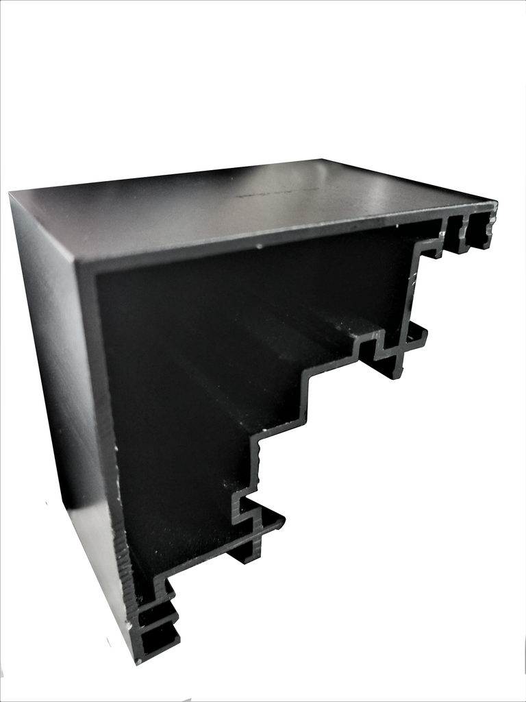 KP34C Profil vertical de colt 65x65mm BLACK